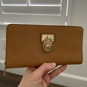 Michael Kors | Leather wallet